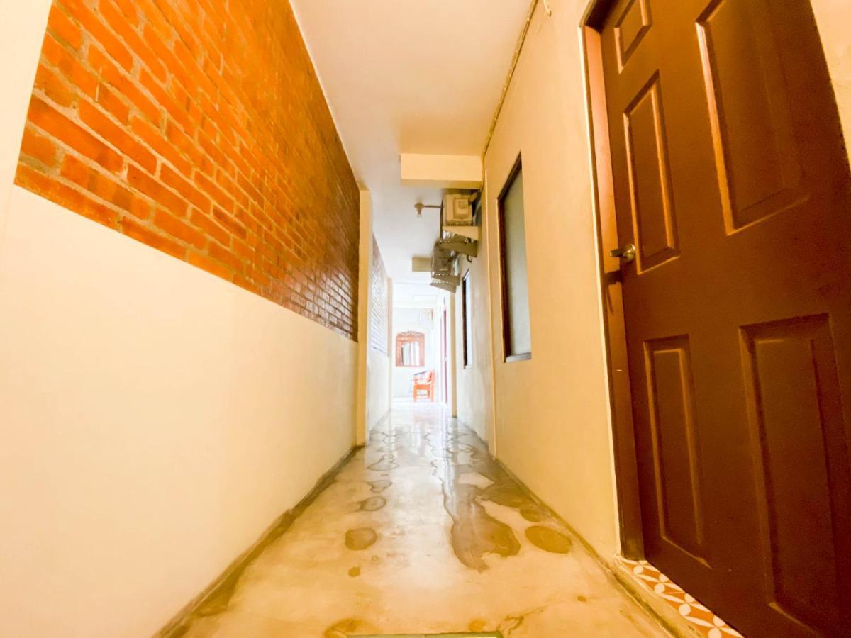 Hinggil Homestay Syariah Malioboro Yogya Mitra Reddoorz Yogyakarta Ngoại thất bức ảnh